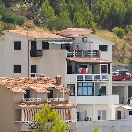 Ella Apartments Omiš Exterior foto