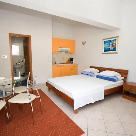 Ella Apartments Omiš Zimmer foto