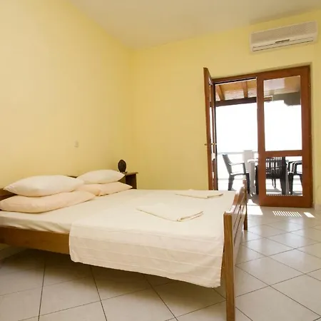 Ella Apartments Omiš Zimmer foto