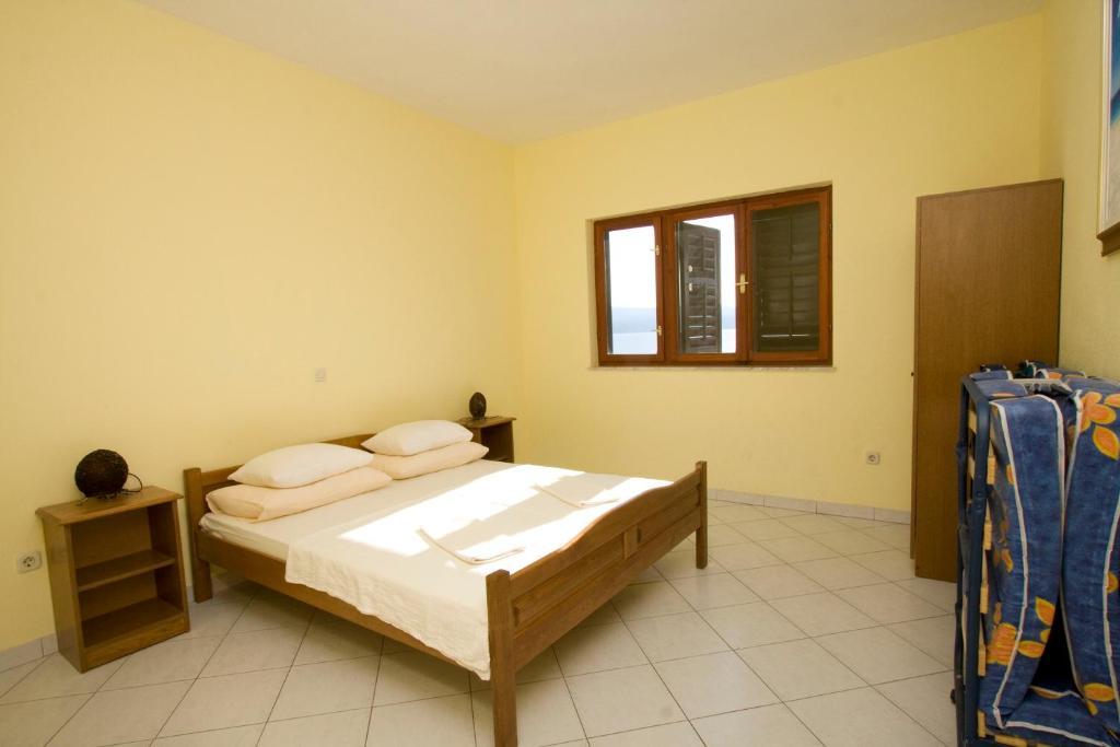 Ella Apartment